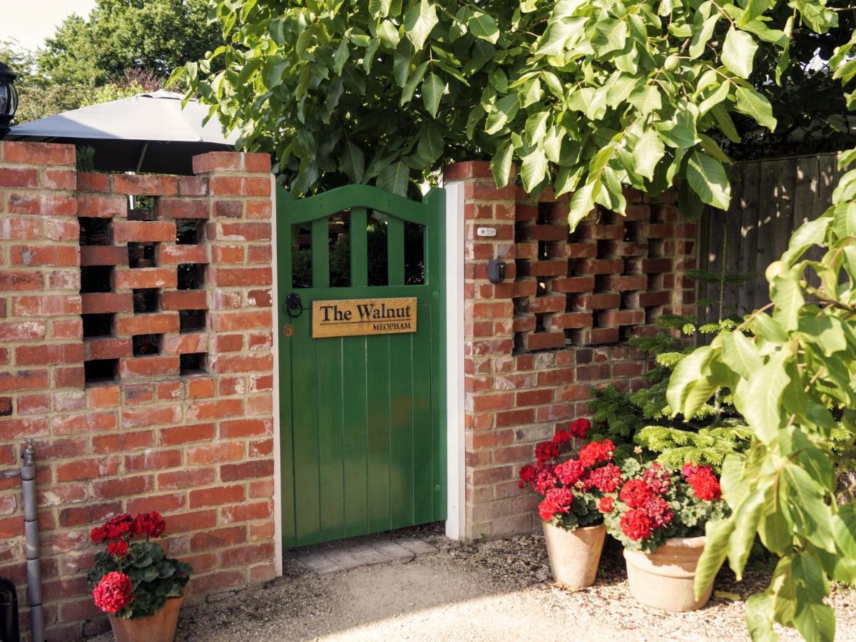 The Walnut, Meopham - A Private Retreat Rural Location Villa Bagian luar foto